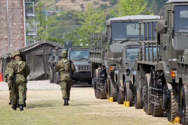 カズレーザーが自衛隊に送った名言とは 自衛隊を愛し尊敬する理由はなぜ うさぎ好きな家族のブログ